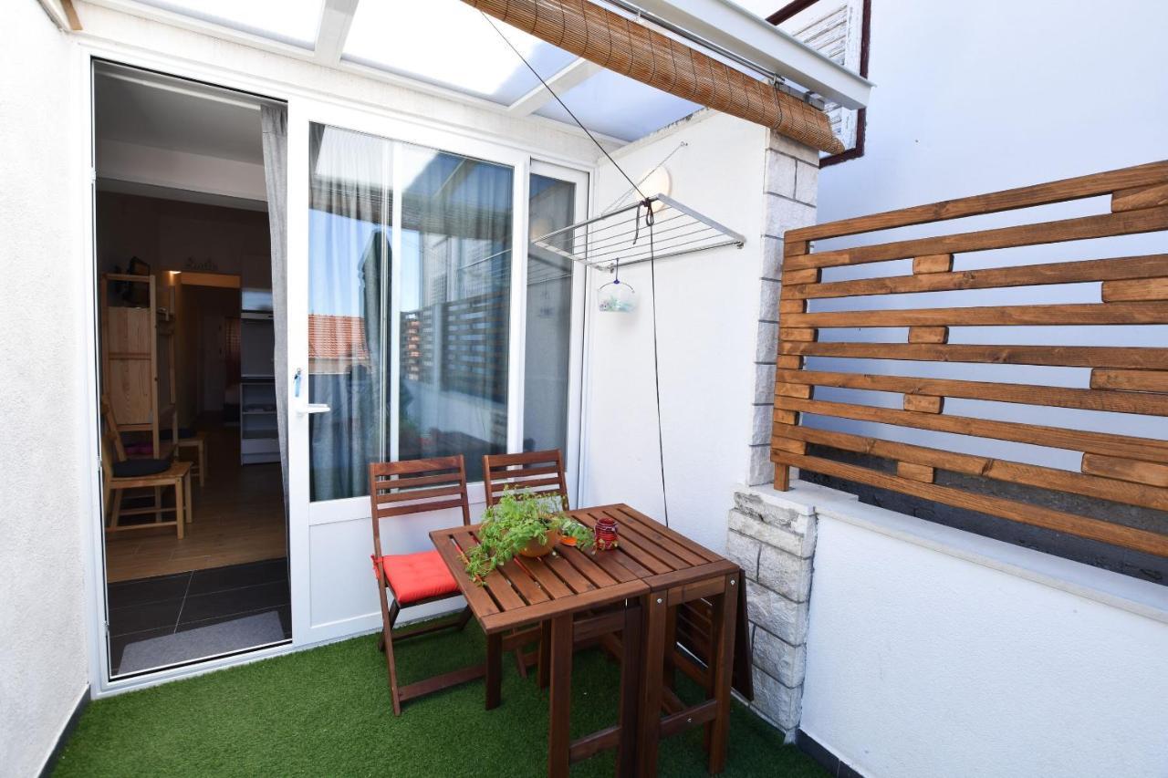 Nina Apartment *